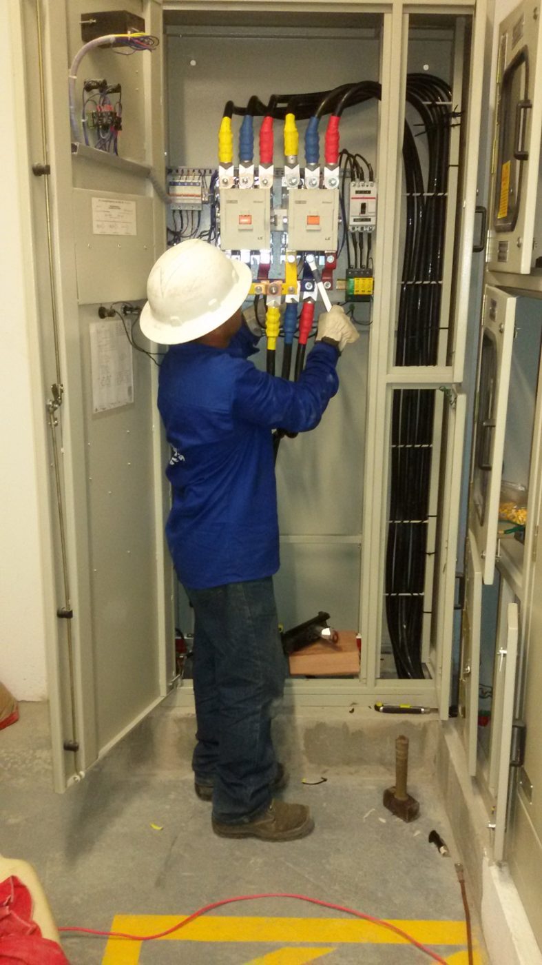 Tableros y mantenimiento eléctrico